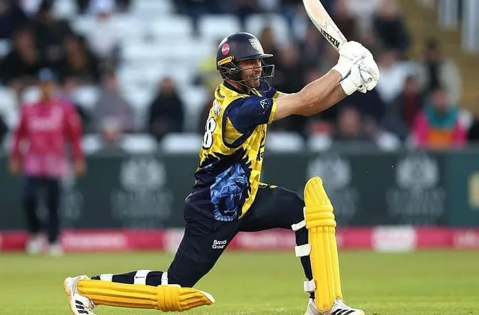 Derbyshire and Durham players competing in today's One-Day Cup matchDerbyshire host Durham in an important England Domestic One-Day Cup Group B fixture today.