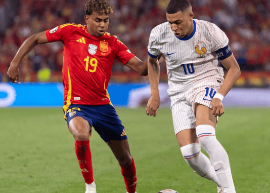 France vs Spain FIFA World Cup 2026 Semi-Final France and Spain players battling during the FIFA World Cup 2026 semi-final preview.