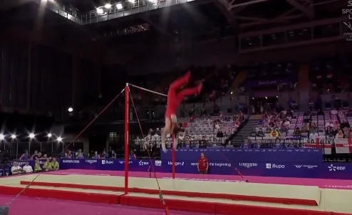 Gabriel Langton performs high bar routine before unfortunate competition fall